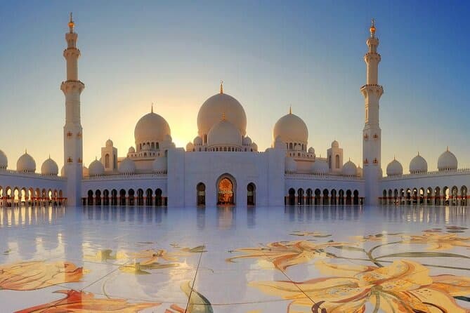 Sheikh Zayed Grand Mosque Guided Tour (from Dubai)